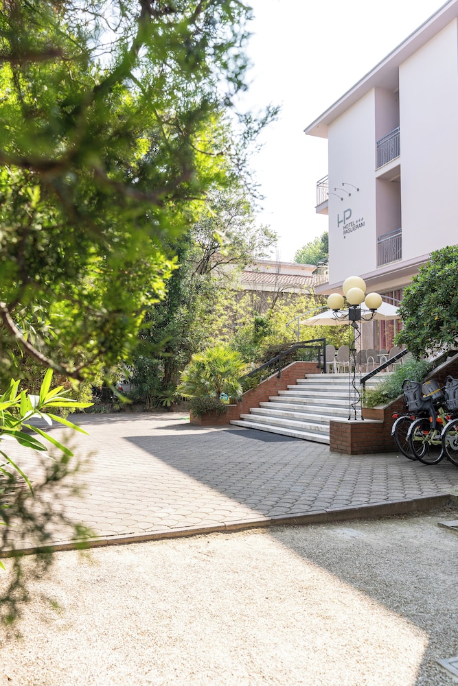Hotel Paglierani 65/74