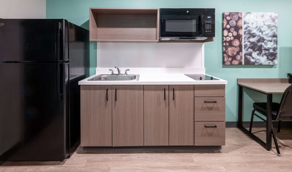 ECHO Suites Extended Stay by Wyndham Nashville/ Gallatin 63/69