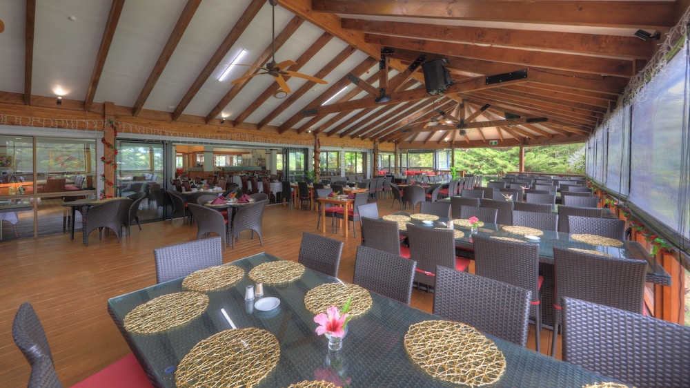 Paradise Hotel And Resort 48/68