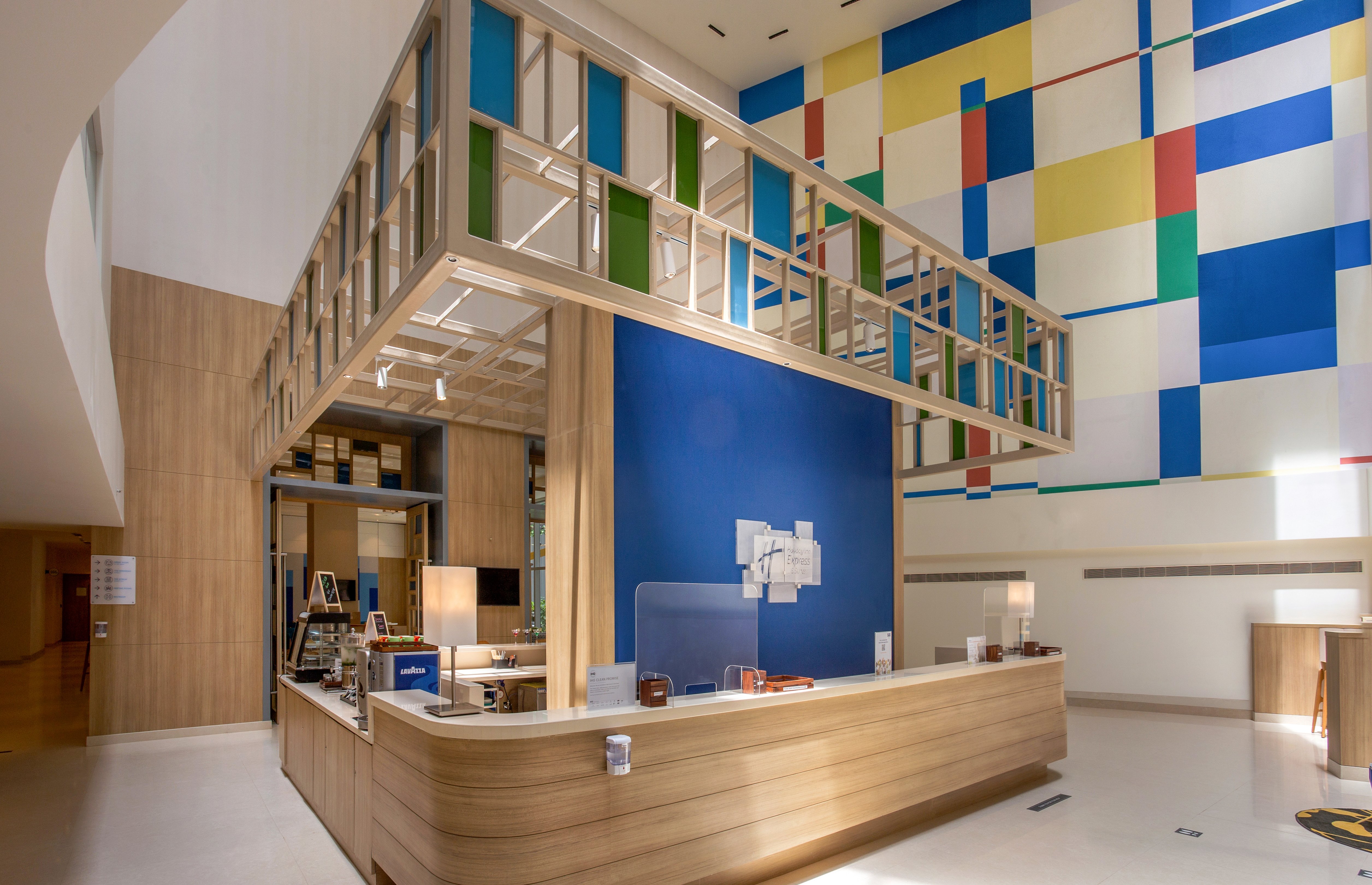 Holiday Inn Express And Suites Bengaluru Old Madras Road 7/59