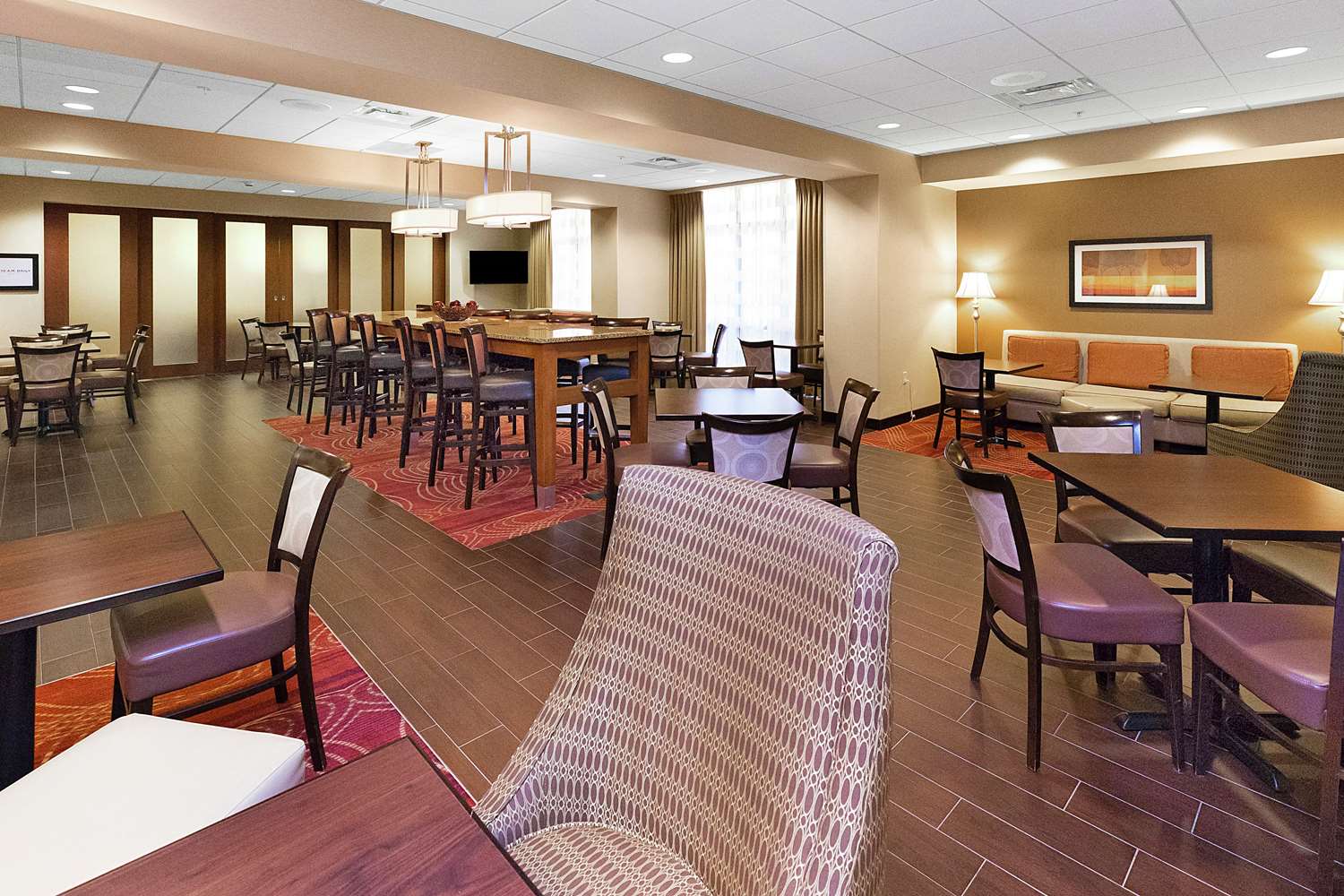 restaurant cafeteria