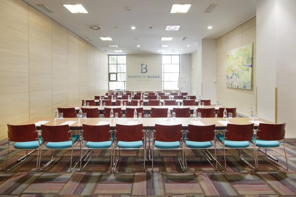 Hotel Puerta de Bilbao 37/50