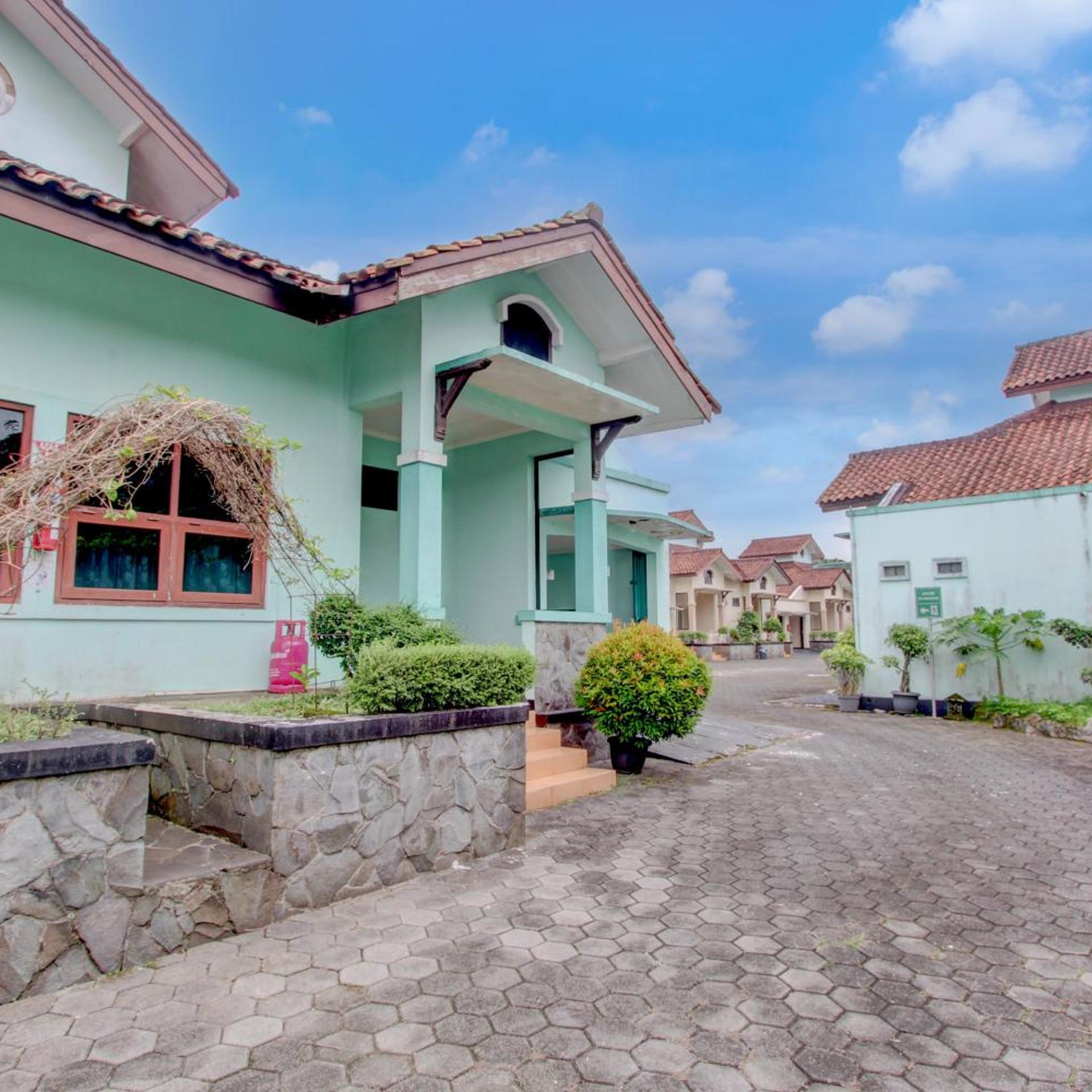 Townhouse Oak near Sokaraja Purwokerto formely Magnum Hotel & Resort in Sukaradja