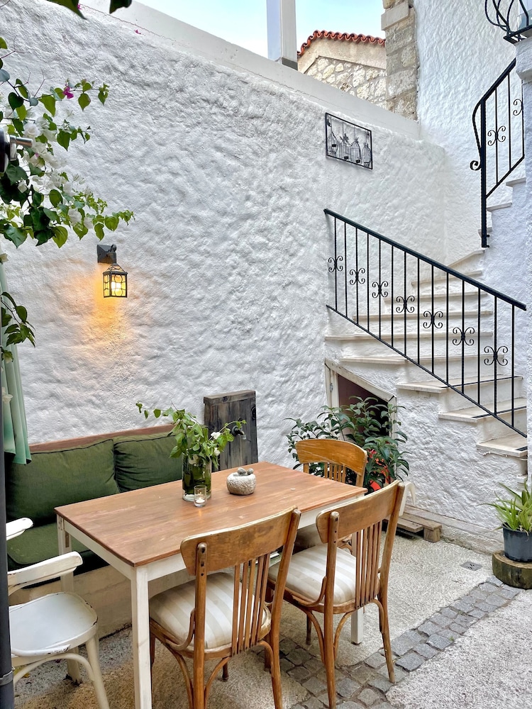 Krem Hotel 40/50