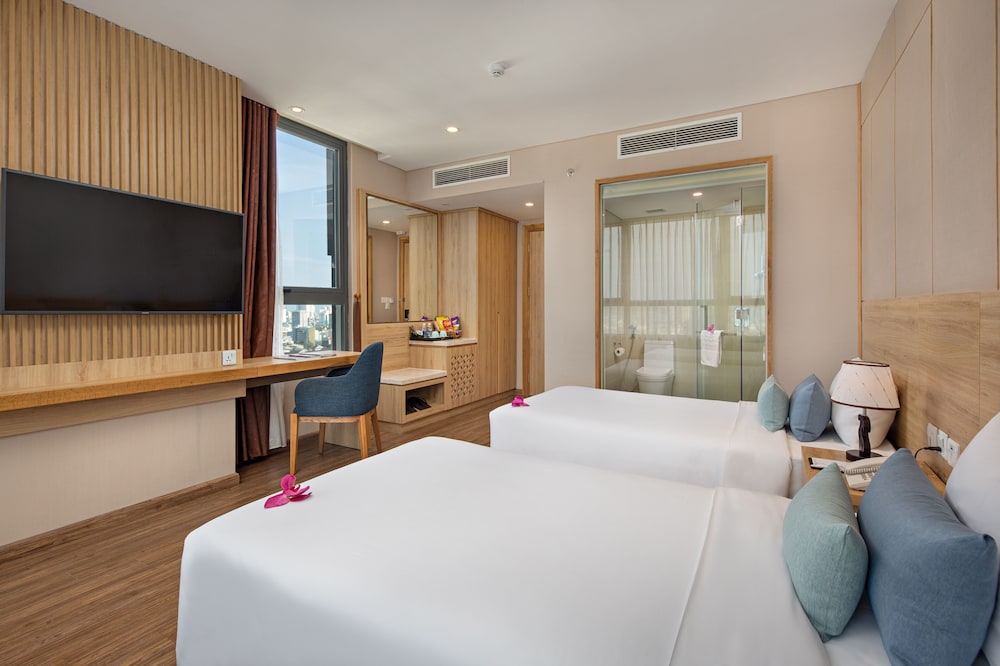G8 Luxury Hotel and Spa Da Nang 15/66