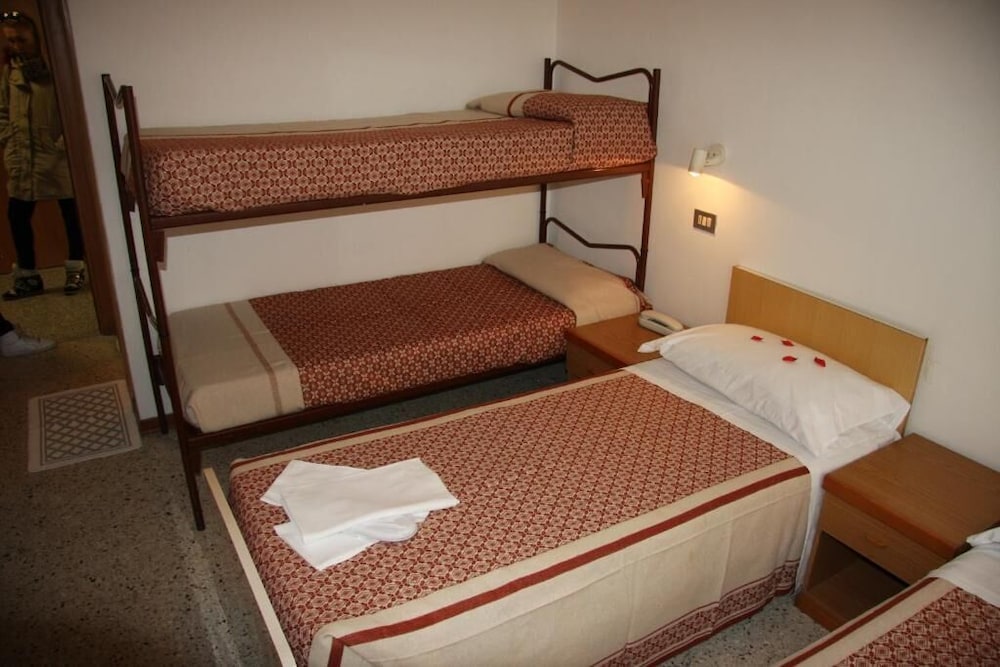 Hotel Orchidea 13/25