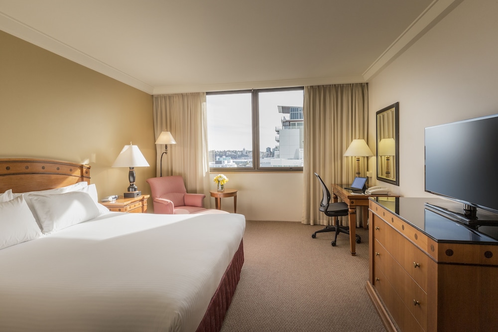 PAN PACIFIC PERTH 28/71