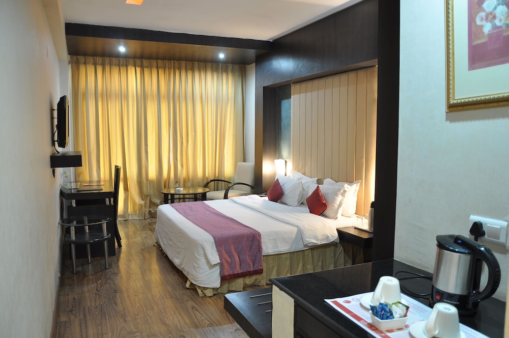 Hotel Grand Imperia 16/37