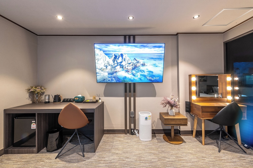 New Chonji Hotel 55/66