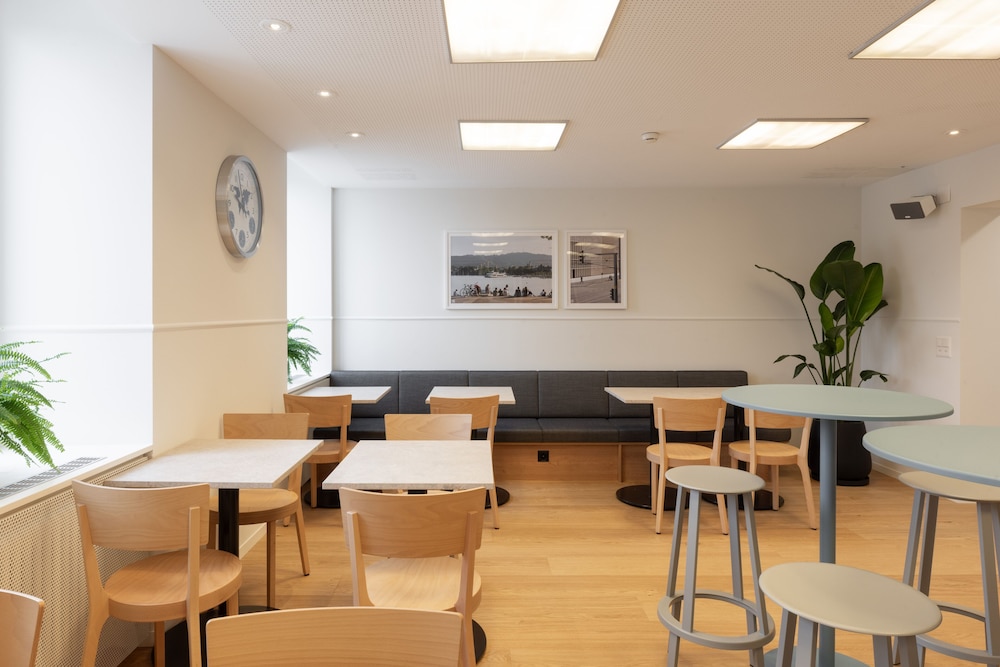 Fred Guest House Zurich Hauptbahnhof 33/50