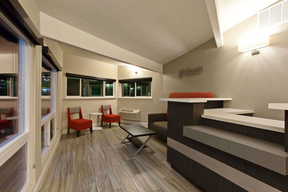 Days Inn by Wyndham Chowchilla Gateway to Yosemite 15/18