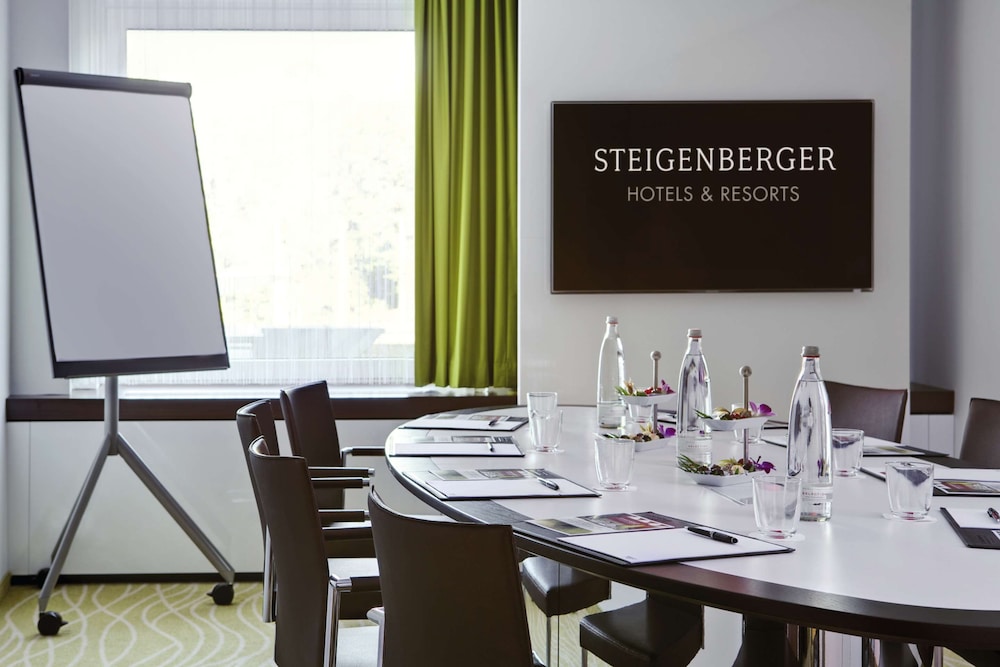 Steigenberger Airport Hotel 34/50