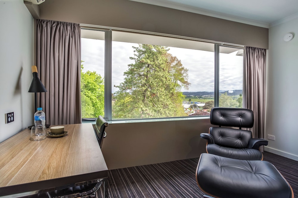 Hotel Launceston 30/50