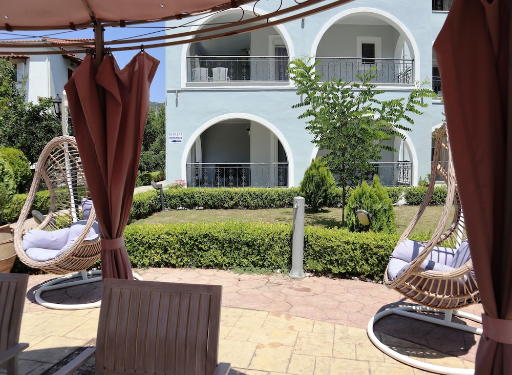 Delphin Rooms Sivota 32/50