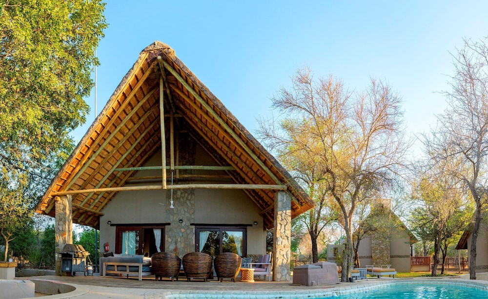 Leopard s Lair Bush Lodge 1/36