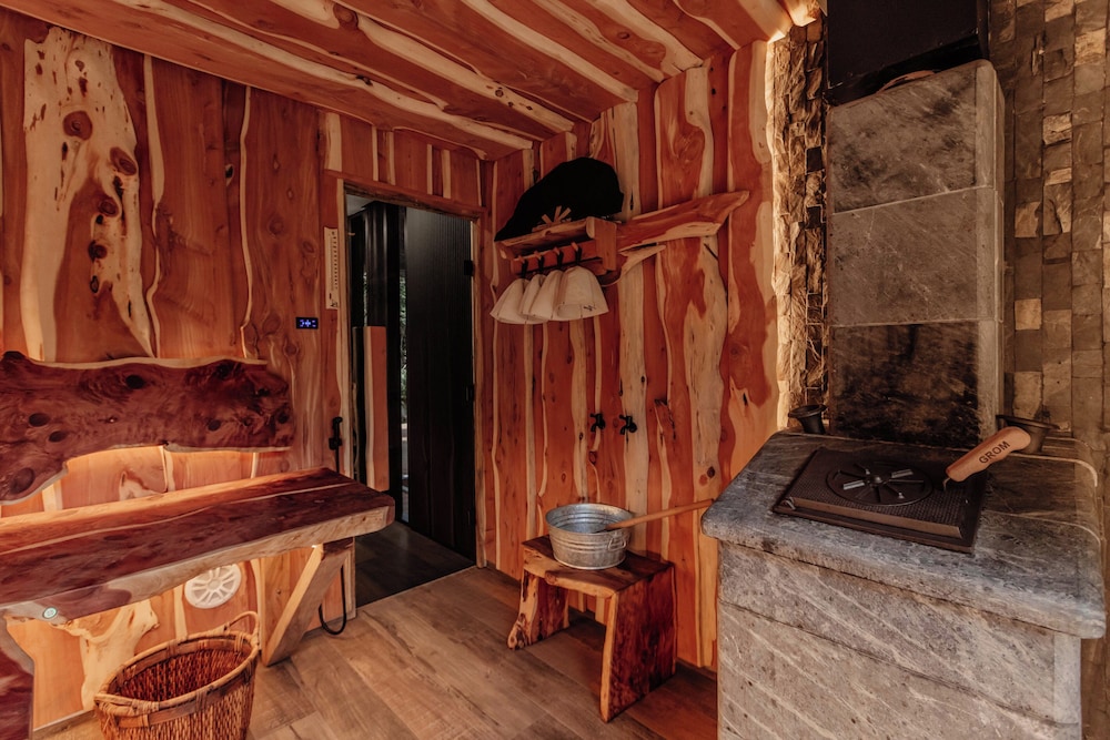 SOTA Human Space Retreat Centre & Wellness Adults Only 22/50
