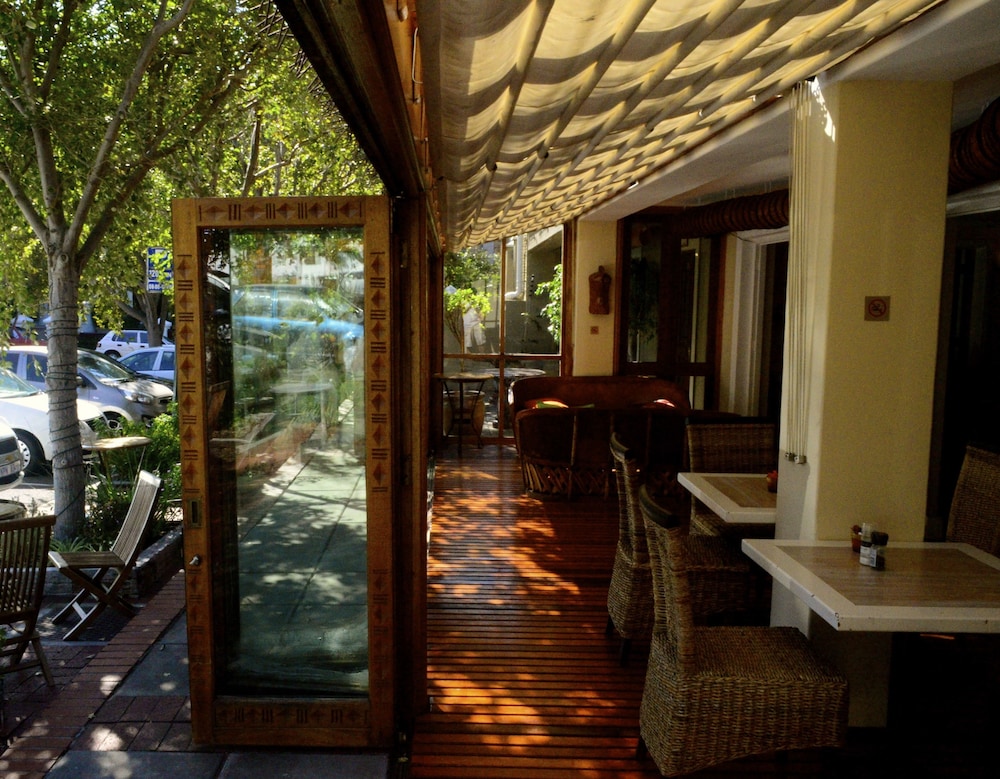 iKhaya Lodge & Conference Centre 12/23