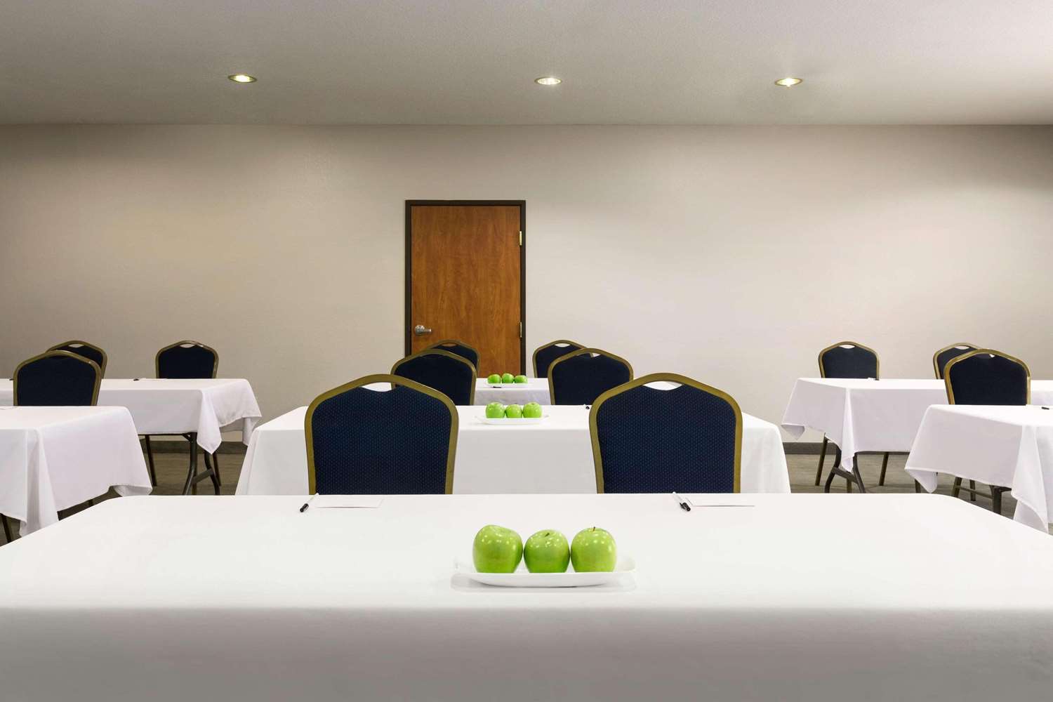 Country Inn & Suites by Radisson, Houston Northwest, TX 20/20