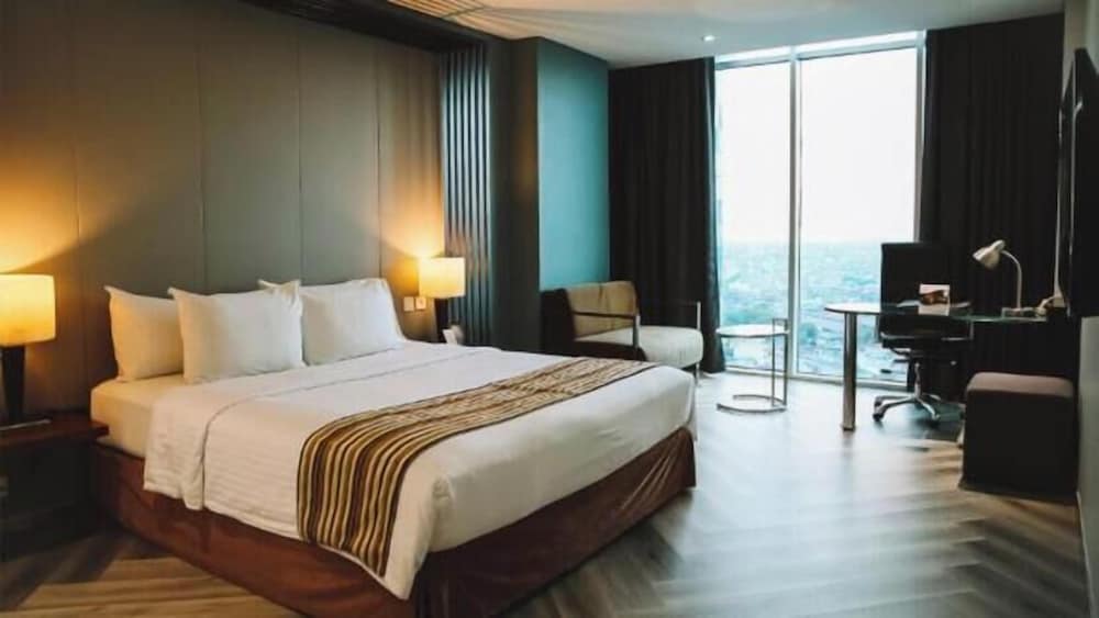 Cambridge Hotel Medan (ex Grand Swiss Belhotel Medan) 19/71