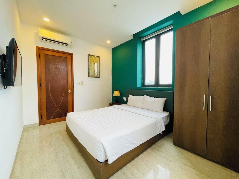 SUPERIOR, APARTMENT