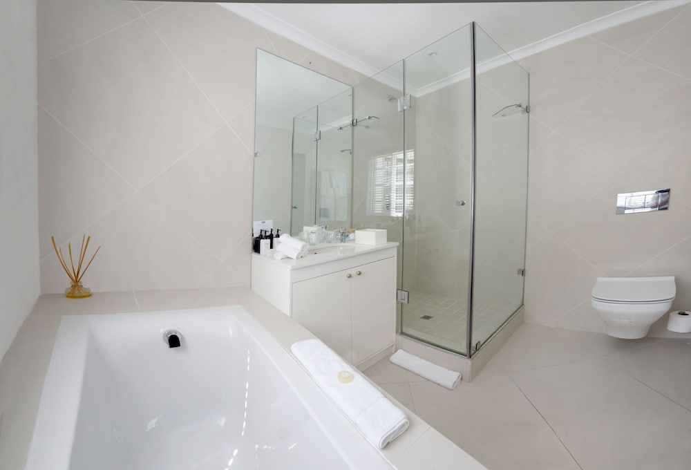 The Clarendon - Fresnaye 47/50