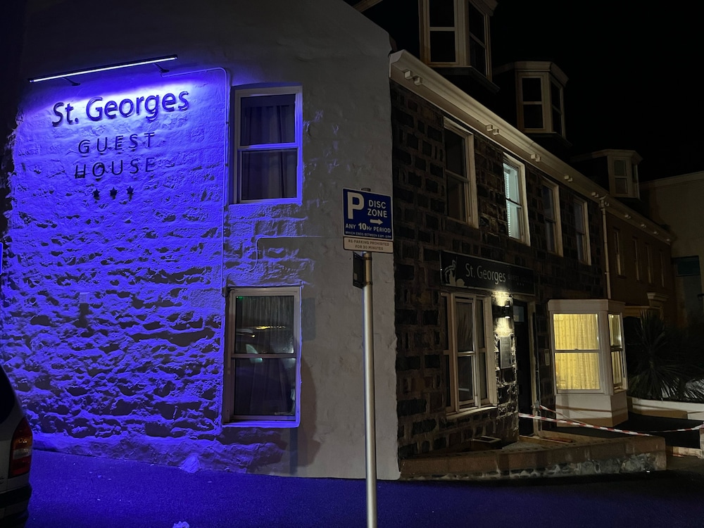 St George's Guesthouse 2/50