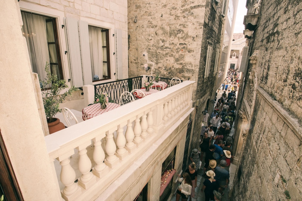 Heritage Hotel Cardo 60/65