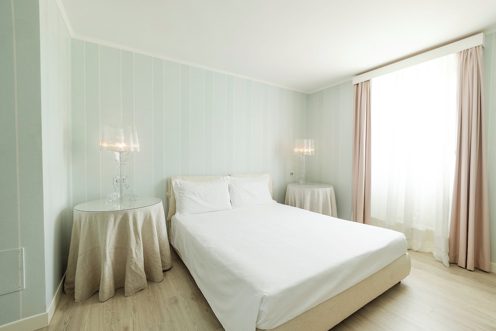 Hotel Eden 12/46