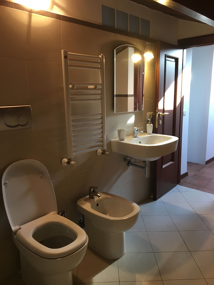 BB Il Re Alla Reginella Guest House 41/42