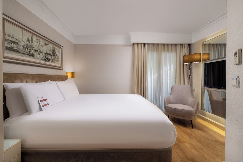 ECONOMY, DOUBLE OR TWIN BED, NO VIEW