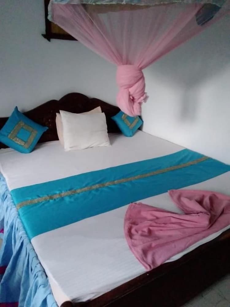 Rock Cascade Home Stay 18/50