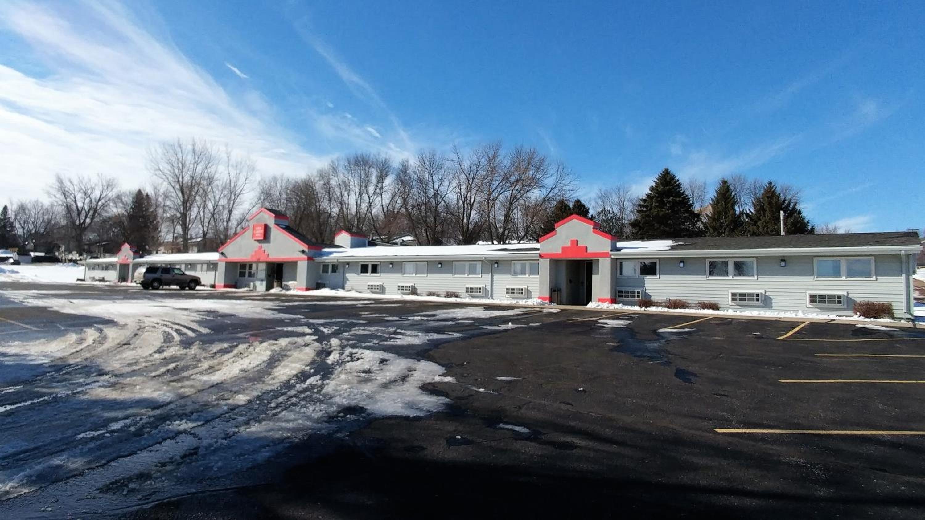 Red Carpet Inn 39/48