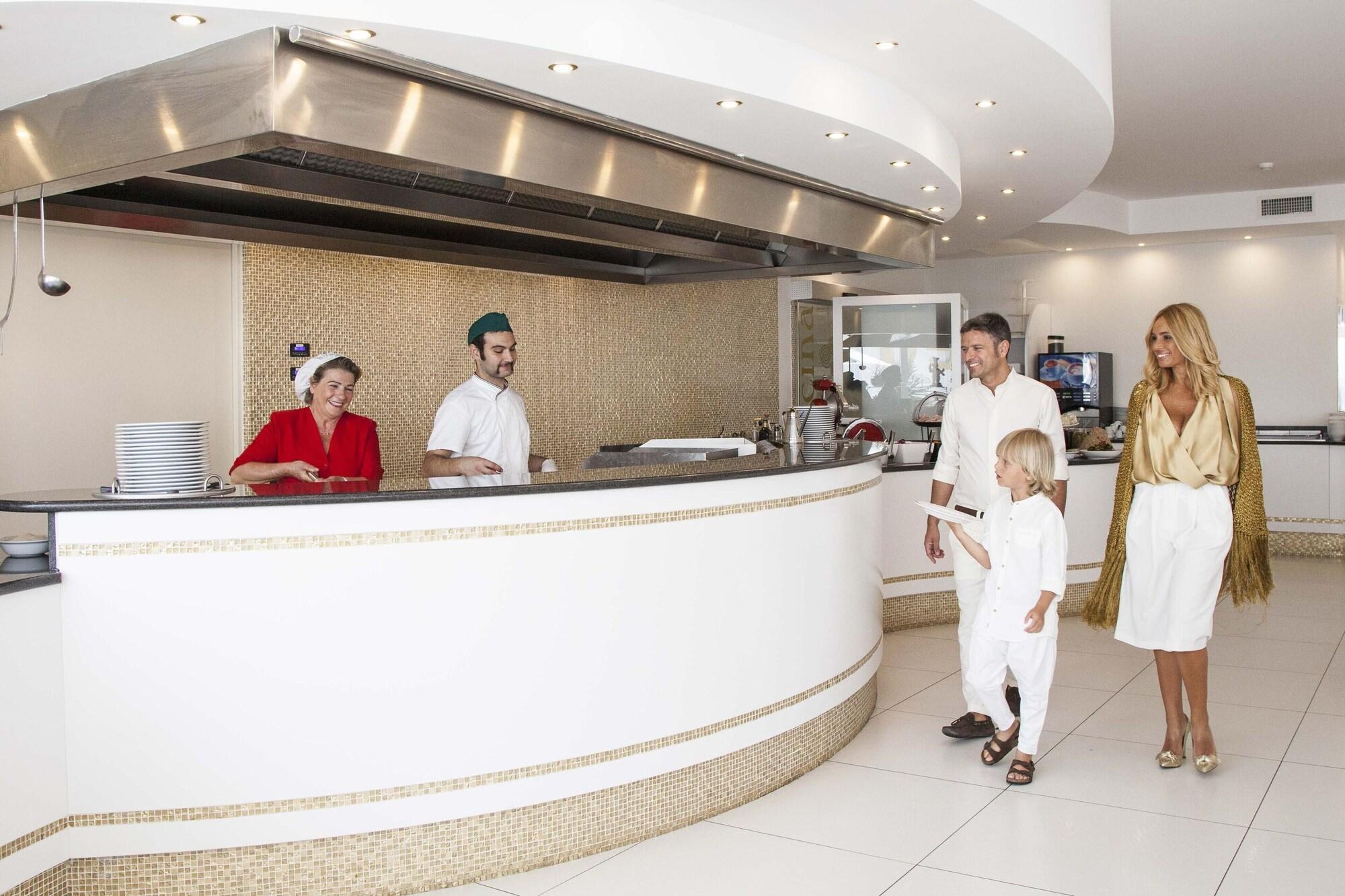Lobby at Hotel Mediterraneo Club Benessere, BELLARIA IGEA MARINA