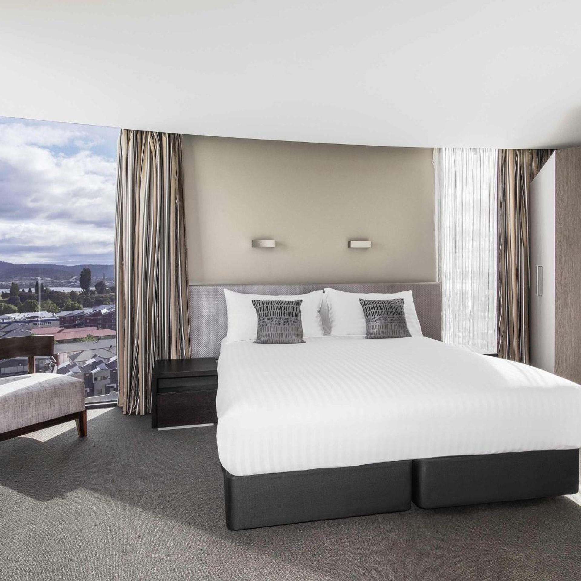 2 Bedrooms, Apartment, King Bed, Dual Key