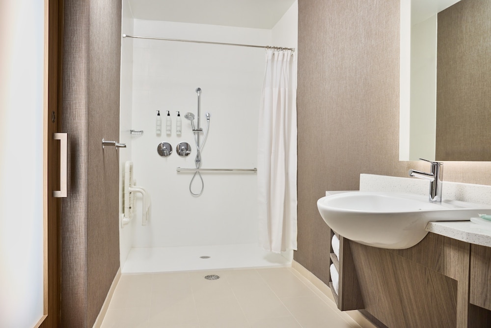 SpringHill Suites by Marriott Chesterfield 30/32