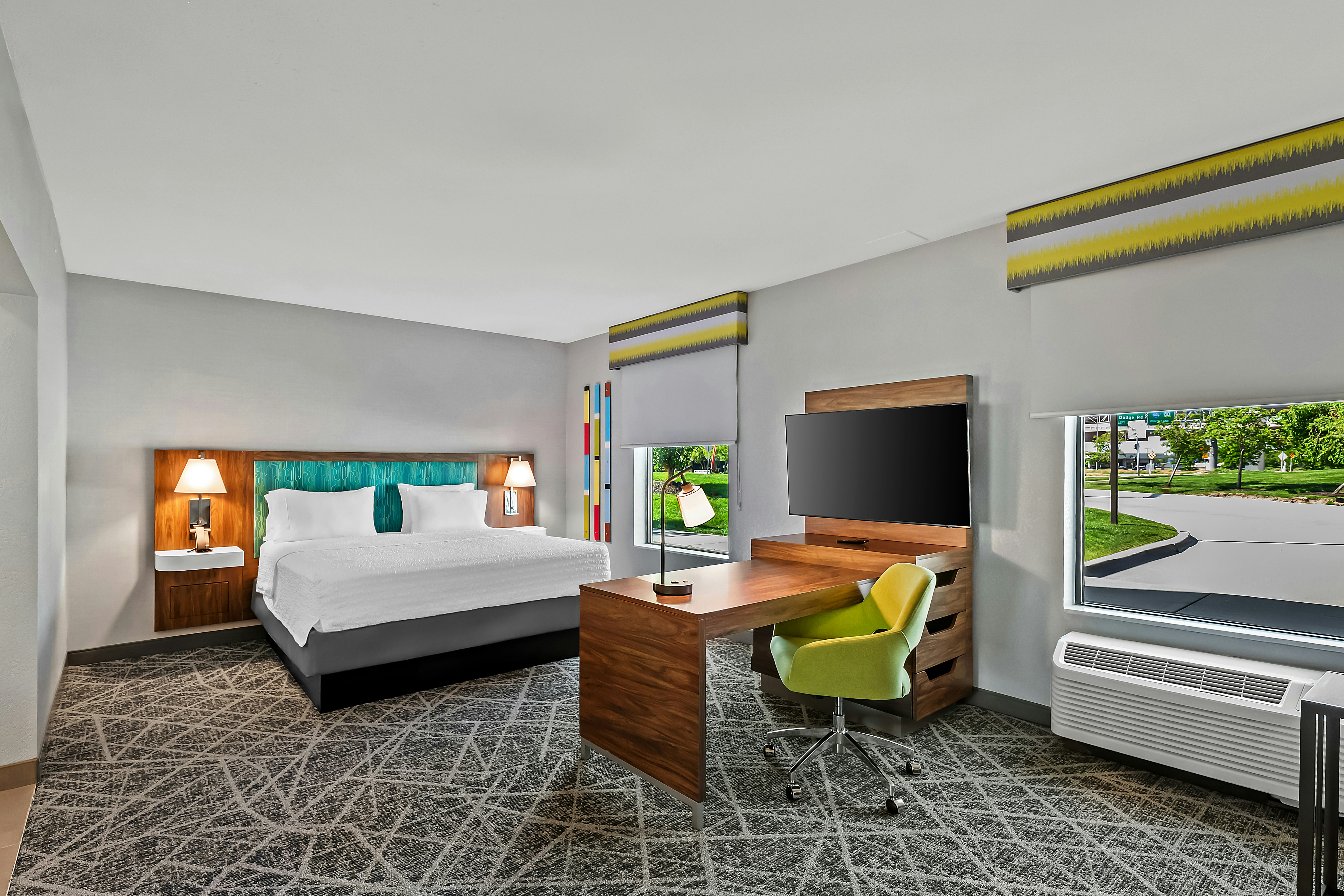 STUDIO, KING BED, ACCESSIBLE