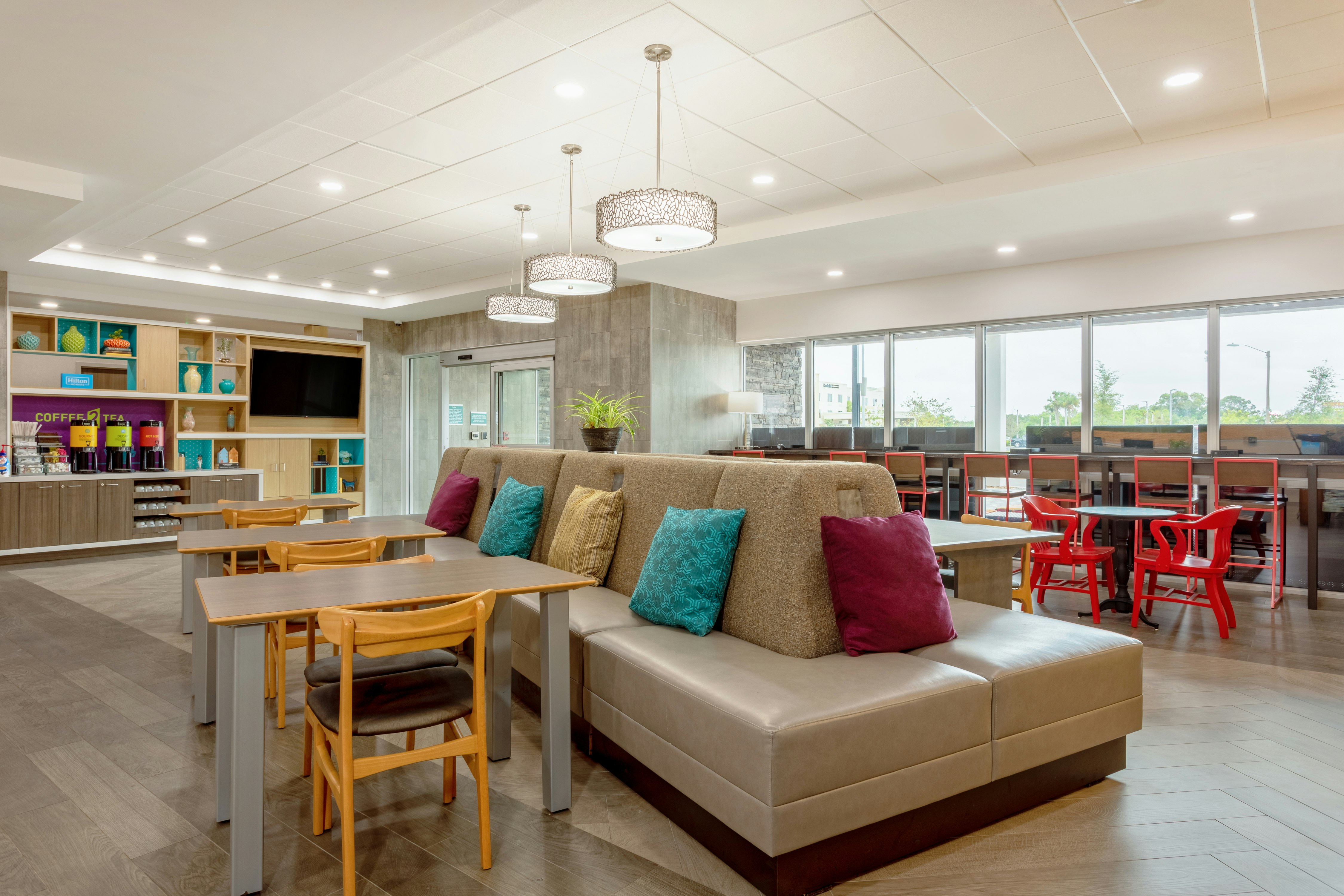 Home2 Suites by Hilton Vero Beach I-95 8/18