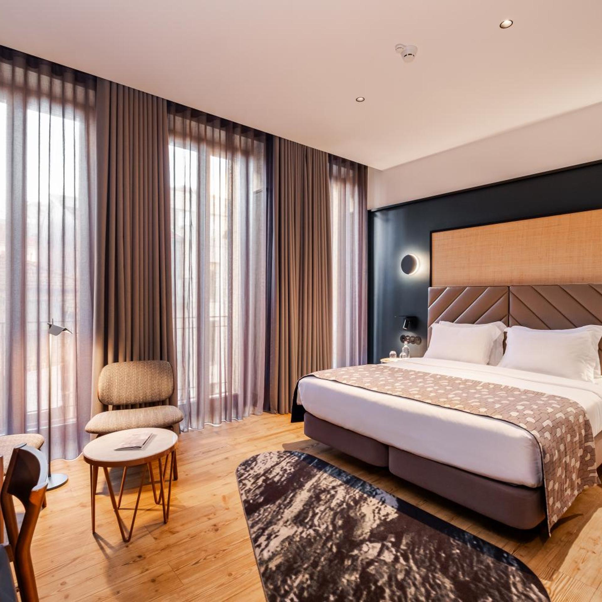 Romantic, Double Bed