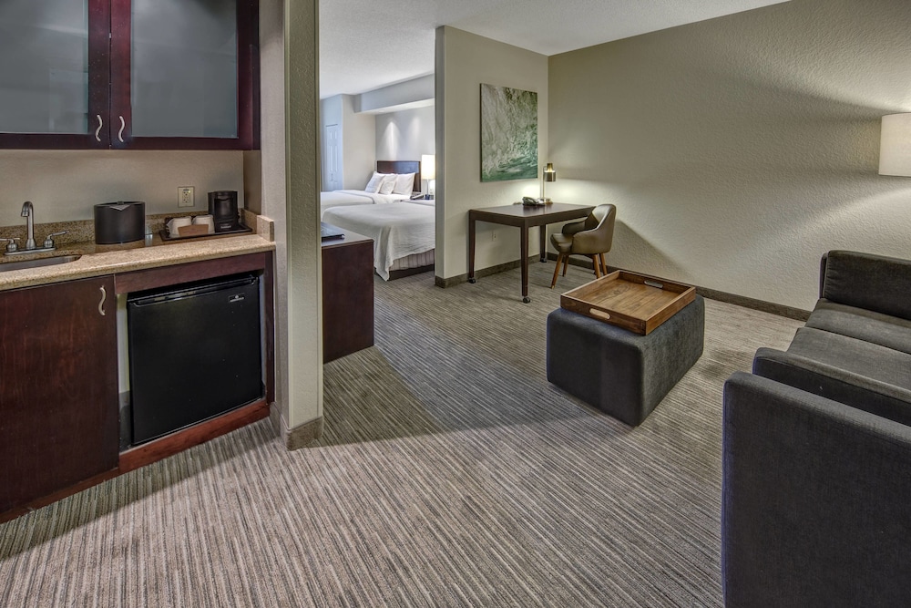 SpringHill Suites by Marriott Naples 28/40