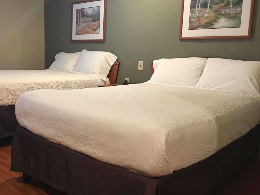 Studio 6 Extended Stay Birmingham Pelham AL 8/44