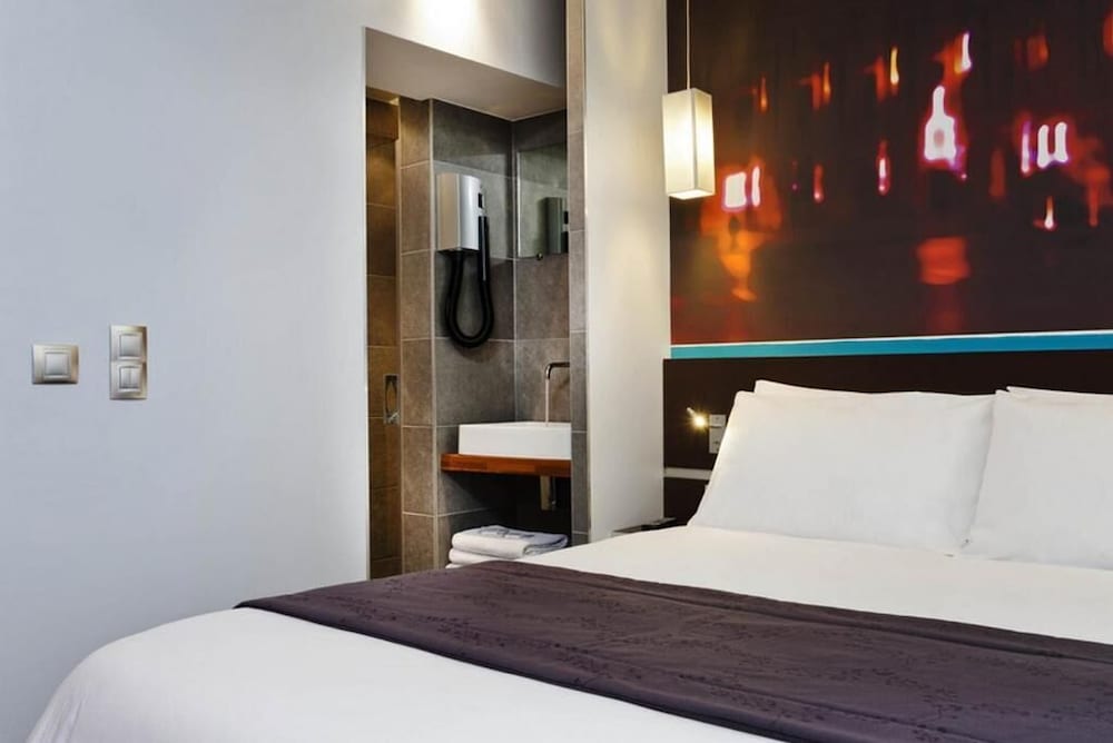 Hotel Lumieres Montmartre Paris 7/62