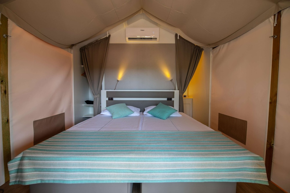 Mini, Lodge, Double Bed
