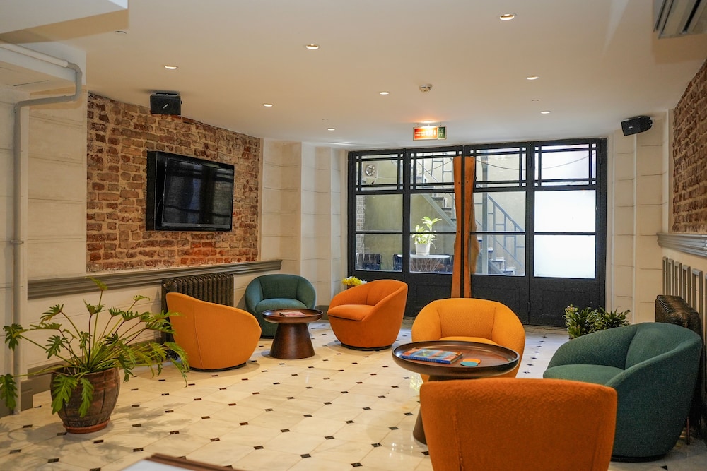 Taksim Avenue Hotel 35/50