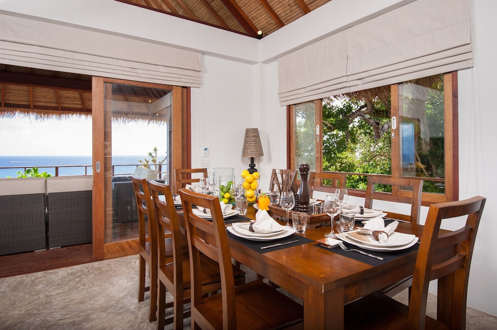 Cape Shark Pool Villas 28/50