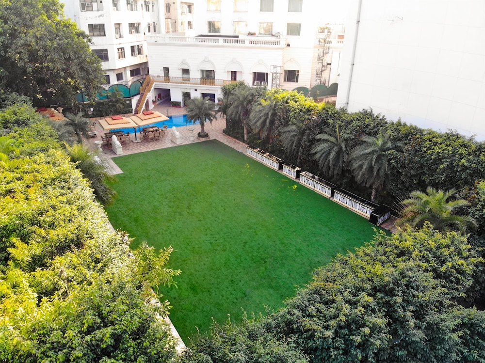 Radisson Hotel Jalandhar 44/50