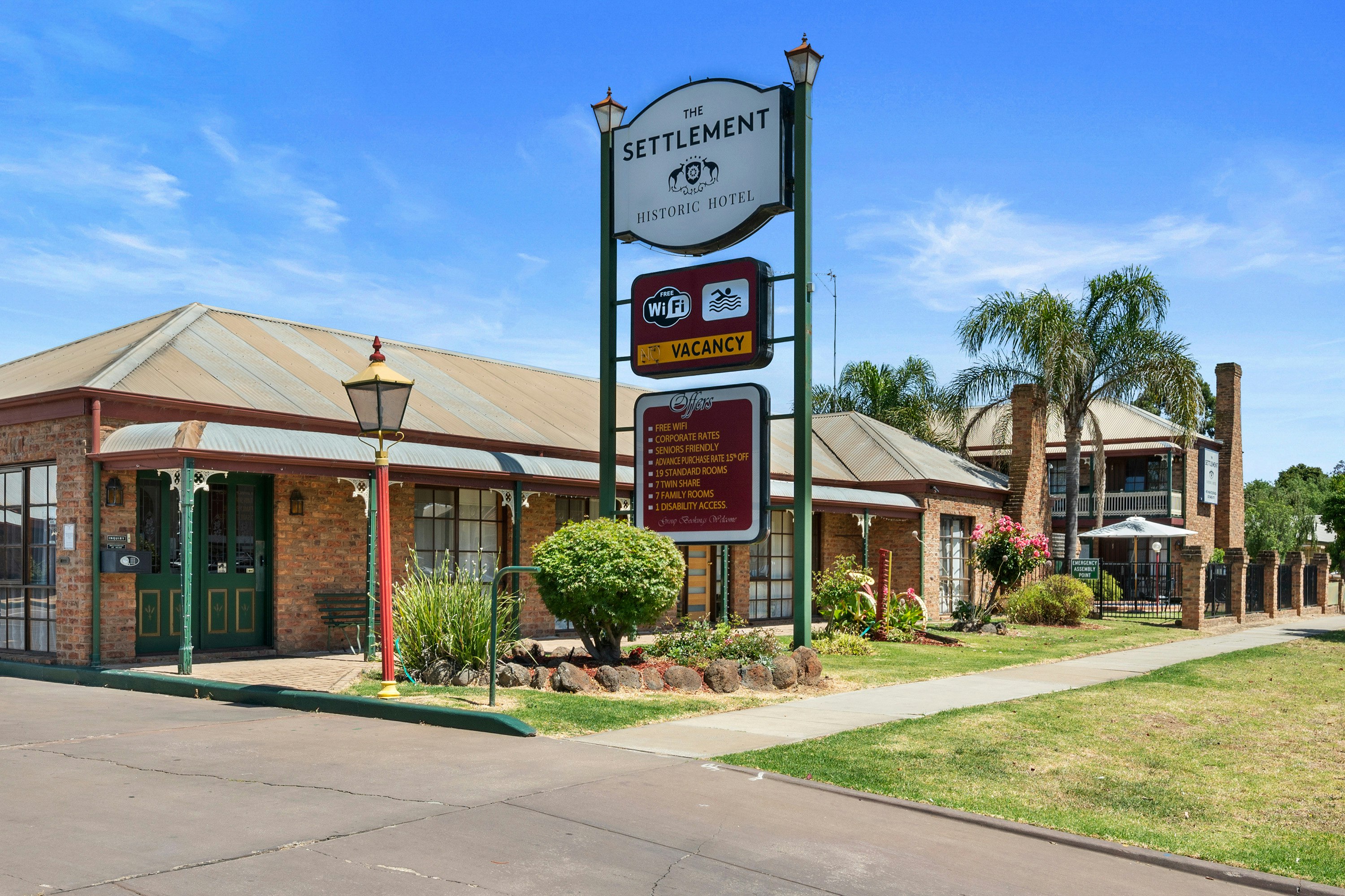 The Settlement Historic Hotel 2/32