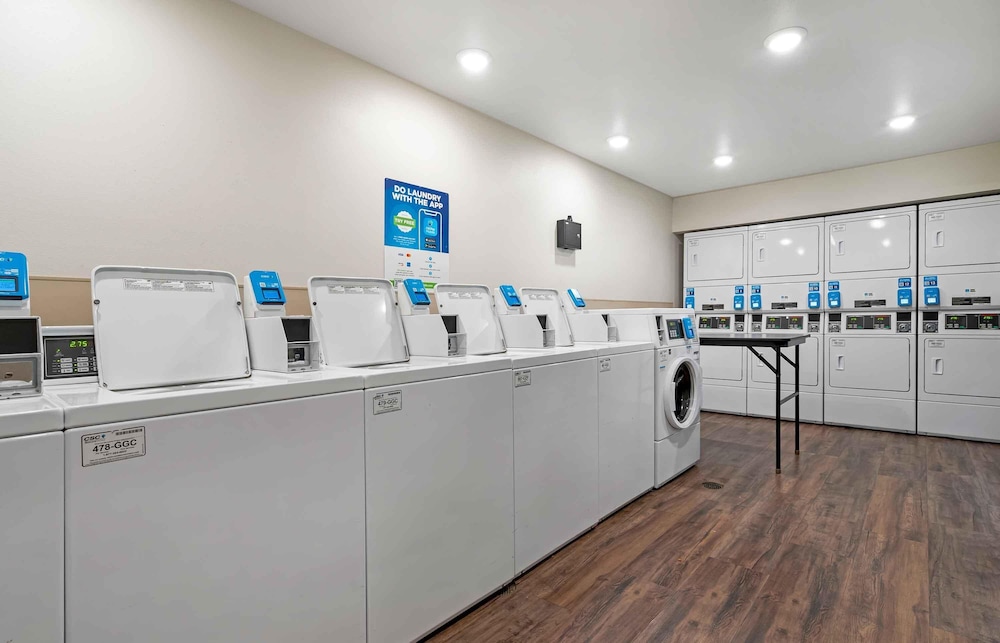 Extended Stay America - Select Suites Orlando - Airport 50/57
