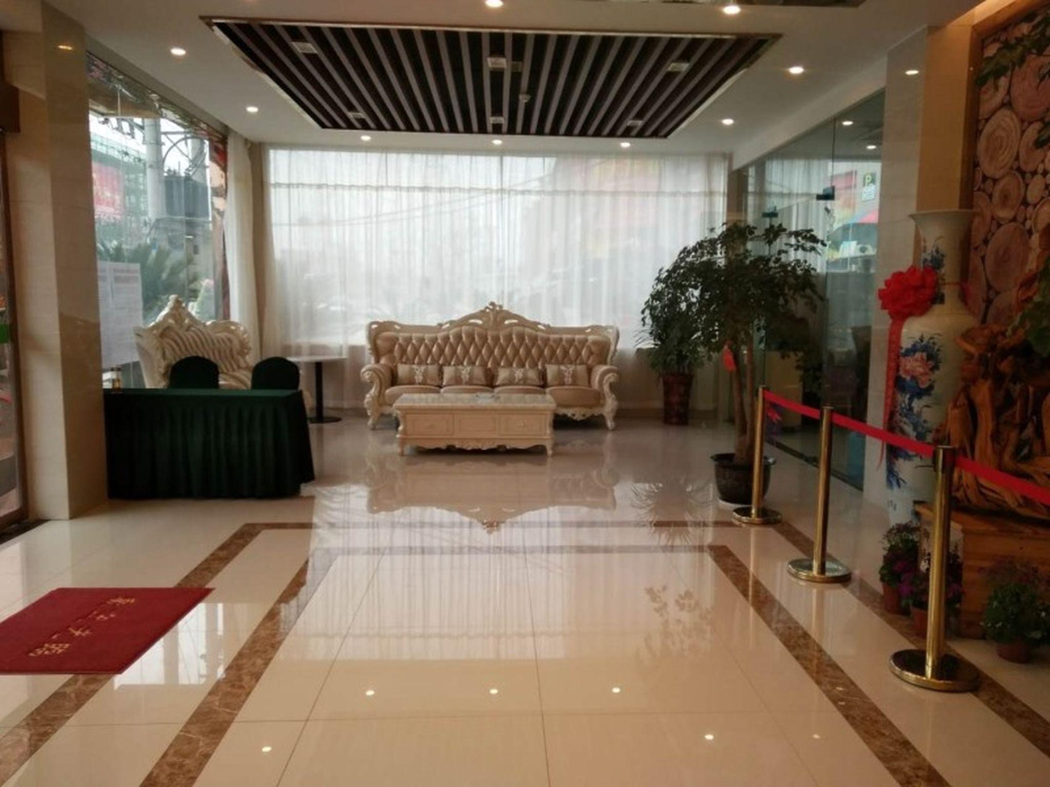 GreenTree Inn Xianning Tongcheng County Bus Station Business Hotel 13/15