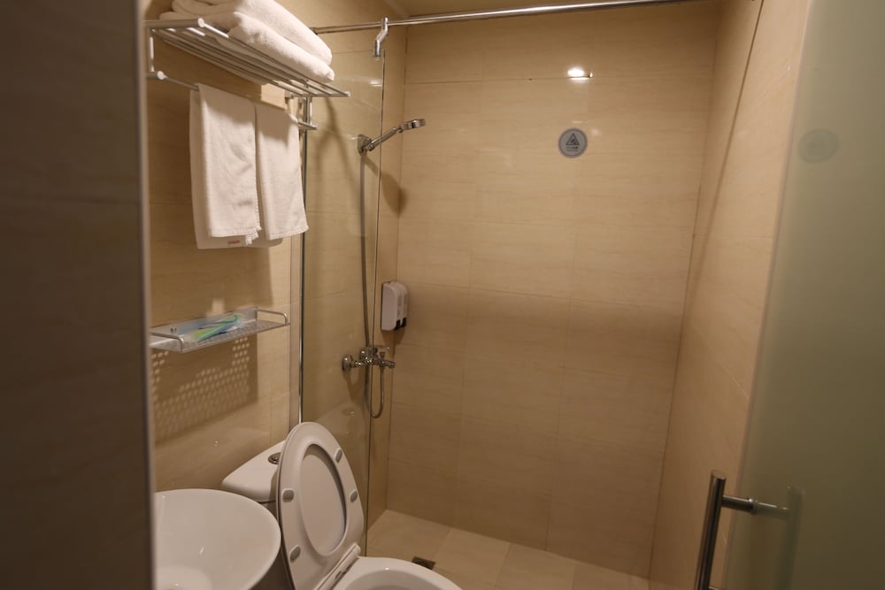Shanghai Xiannuo Luxury Hotel 33/35