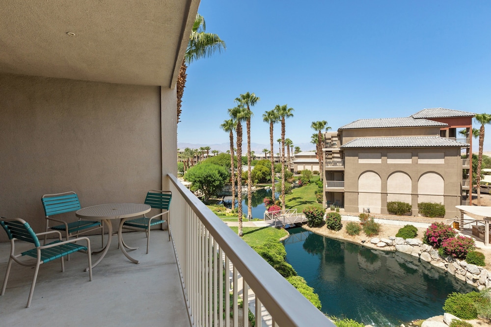 WorldMark Indio 12/48